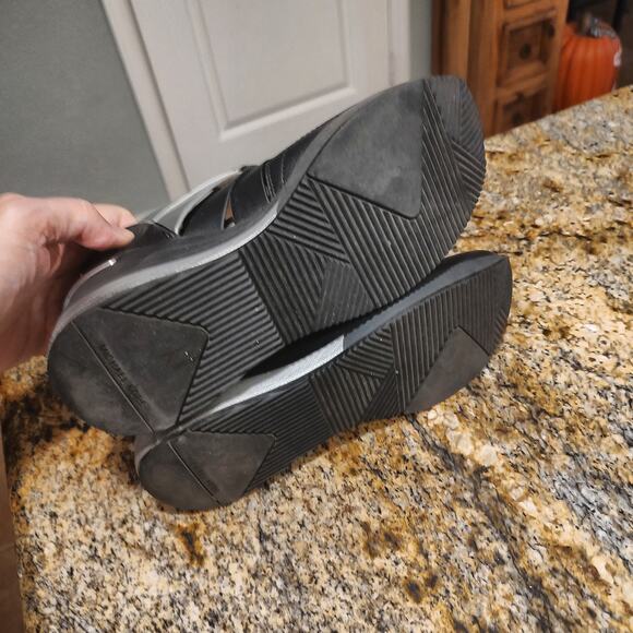 Michael Kors Black Silver Platform Sneakers Size 6M ID HJ18A - Picture 8 of 14